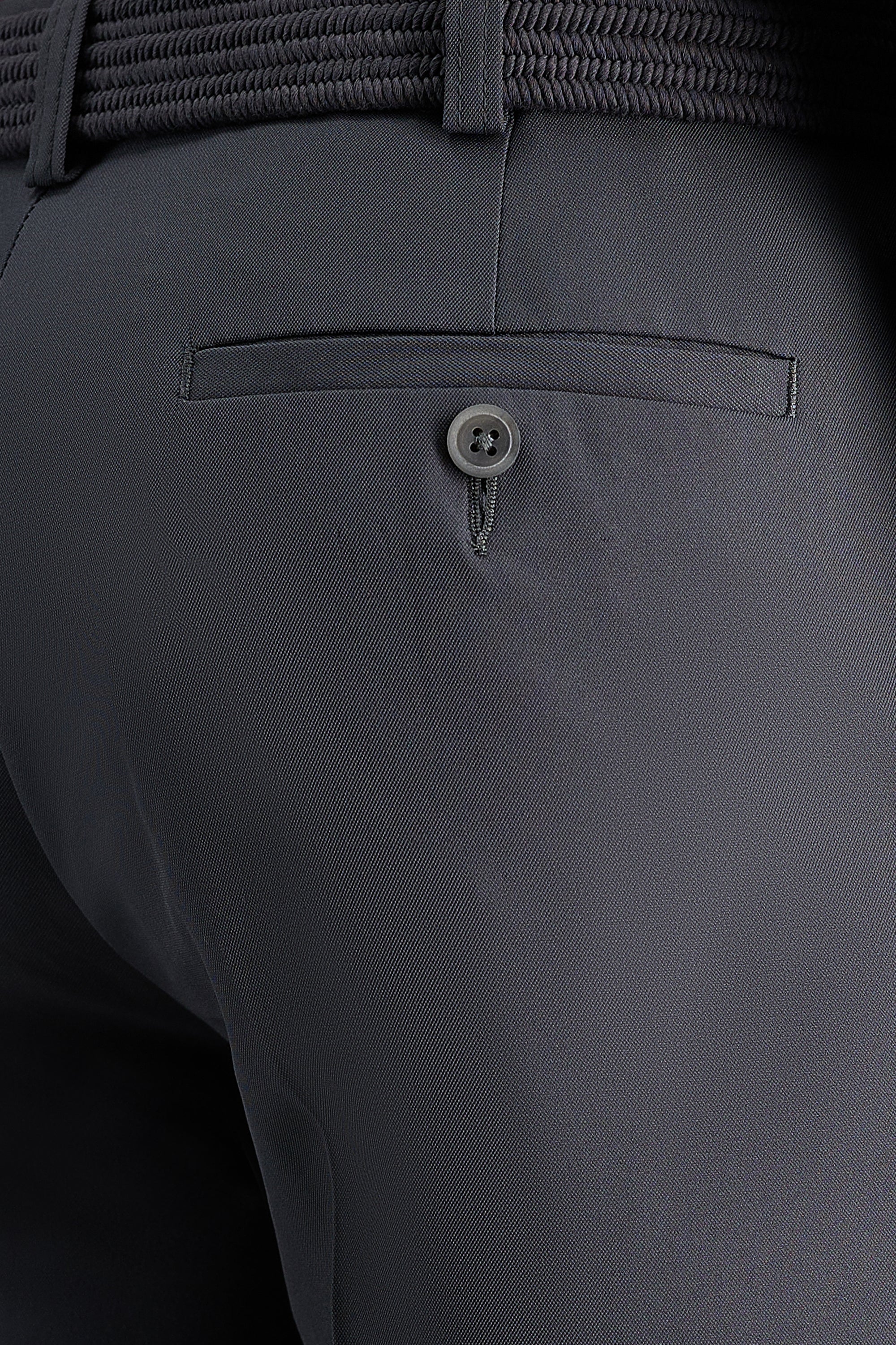 Cool 18® Pro Short - Image 17