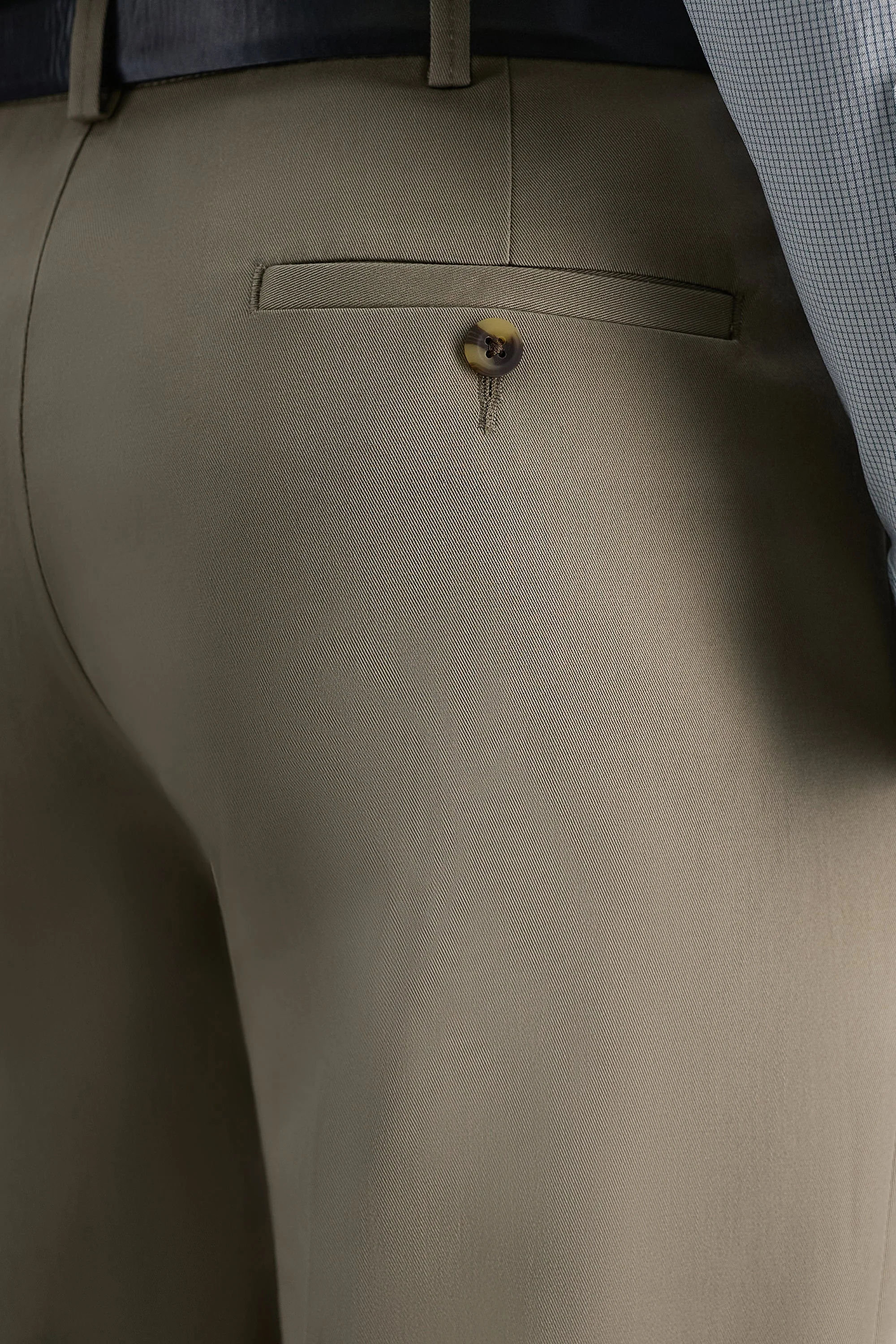 Iron Free Premium Khaki - Image 12