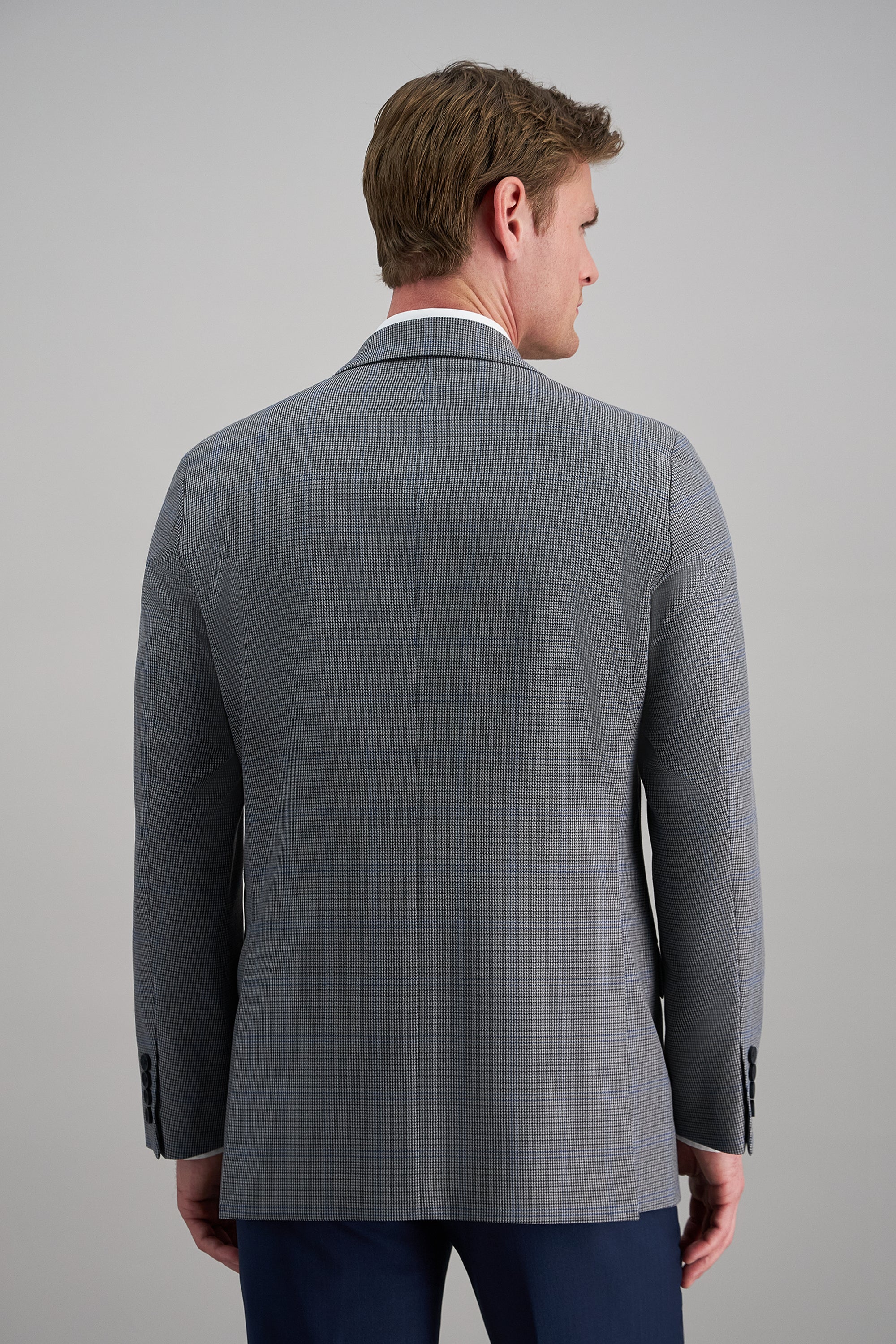 J.M. Haggar Houndstooth Windowpane Sport Coat - Image 4