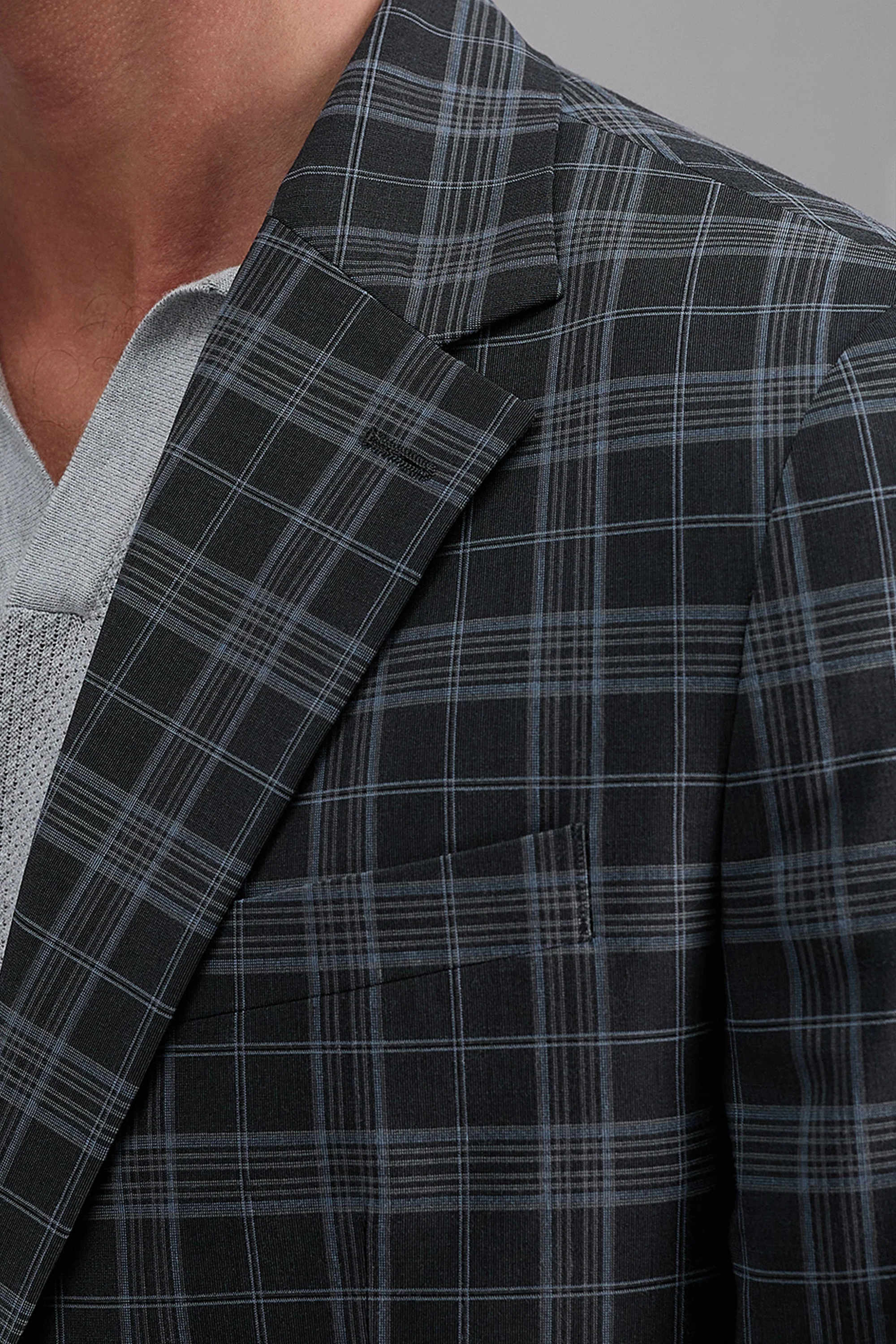 J.M Haggar Large Plaid Sport Coat - Image 2